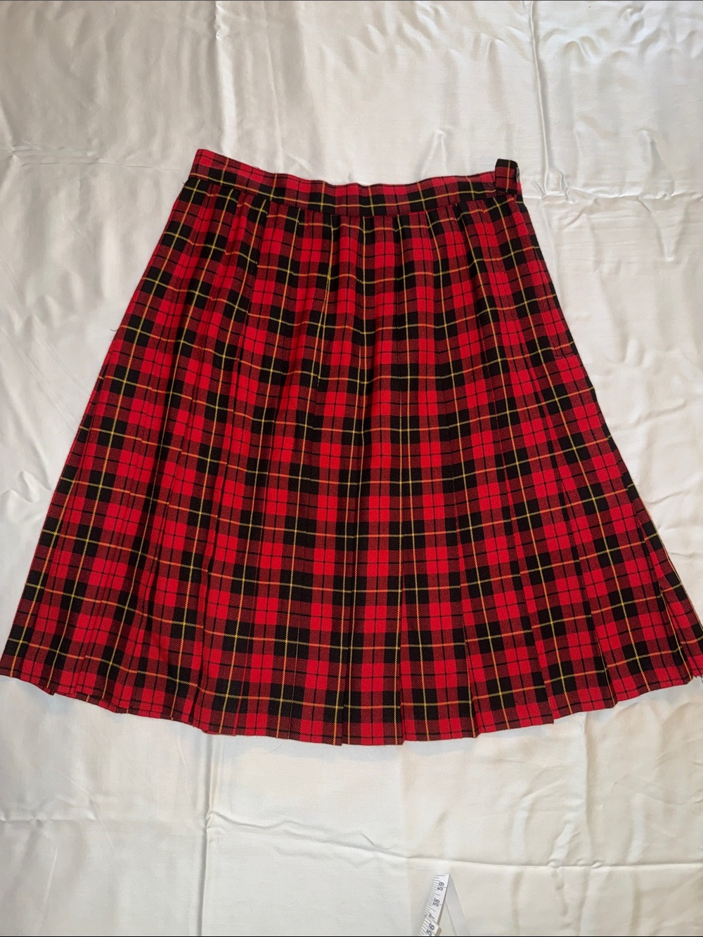 San Moire Red Vintage 90s Black Plaid A-Line Pleated Skirt